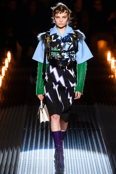 Look 45